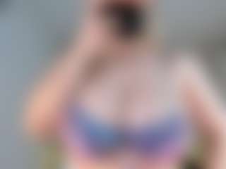 Ann's Live Sex Cam Show