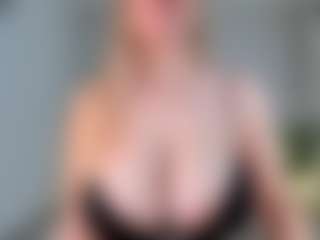 Ann's Live Sex Cam Show