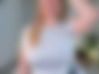 Ann MILF webcam performer live streaming