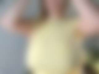 Live cam show with Ann - Strip MILF on hrnylive.com