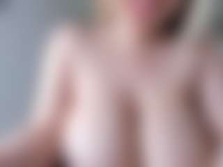 Ann's Live Sex Cam Show