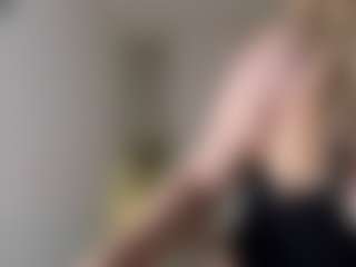 Ann's Live Sex Cam Show