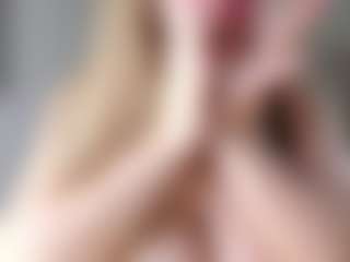 Live cam show with Ann - Spanish MILF on CamwithHer | colombia
