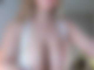 Live cam show with Ann - Spy Mature on Uber Horny