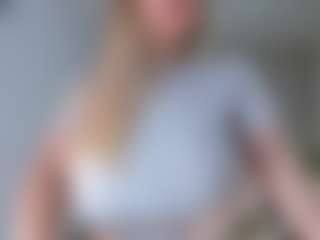 Live cam show with Ann - HD MILF on Camming Site