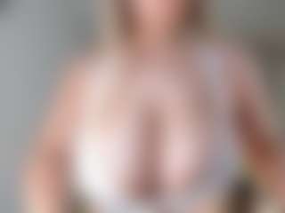 Live cam show with Ann - Brown Eyes Mature on Strip Flash - Live Sex Shows