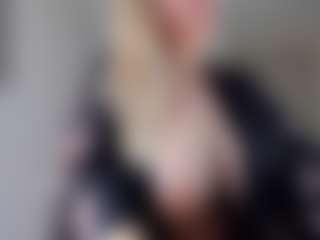 Ann's Live Sex Cam Show