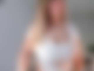 Live cam show with Ann - Brown Eyes Blonde Hair on Camsoda