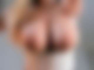 Ann's Live Sex Cam Show
