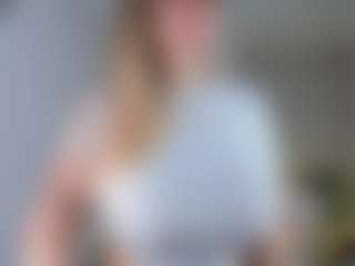 Spettacolo in cam dal vivo con Ann - Lactation MILF su Camsoda