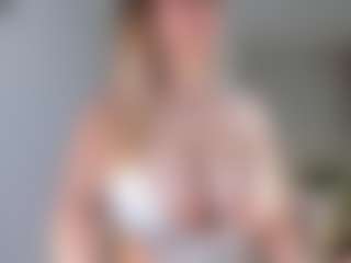 Ann's Live Sex Cam Show