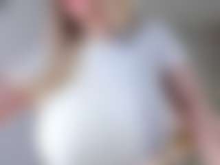 Ann MILF webcam performer live streaming