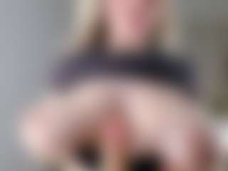 Ann's Live Sex Cam Show