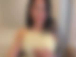 Live cam show with miiabanks - Brown Eyes on Camsoda