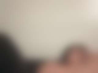 babygee713's Live Sex Cam Show