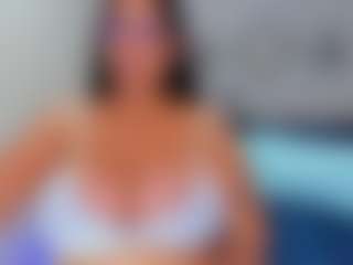 Live cam show with TefaVega - Natural on Dolls Live