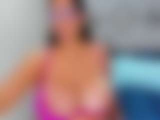 Live cam show with TefaVega - Cowgirl on Camiplay Live