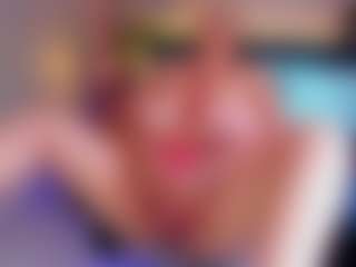 Live cam show with TefaVega - Fingers on Camsoda