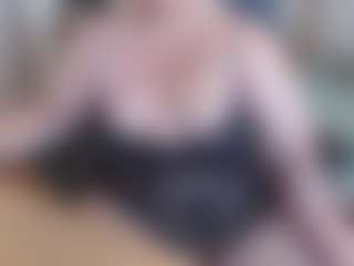 Live cam show with Norimara - Bedroom on crypto-cams