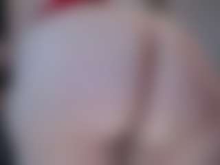 Norimara MILF webcam performer live streaming