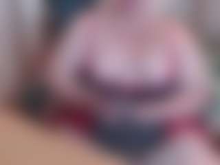 Live cam show with Norimara - Shaved Pussy on Uber Horny