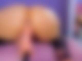 Live cam show with Shantall - Pornstar MILF on Cam Slut
