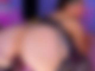 Live cam show with Shantall - HD Latina on Mixed Magazine Live