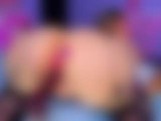 Live cam show with Shantall - Anal Latina on luckytryst.com