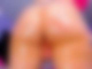 Live cam show with Shantall - Lactation on Gym Cam Girls