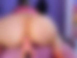 Live cam show with Shantall - Big Ass Latina on liverealitysex.com