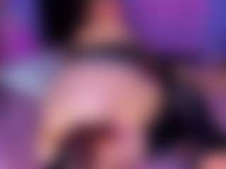 Live cam show with Shantall - Smoking on Camsoda