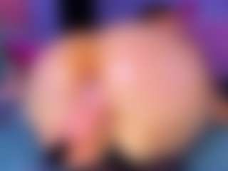 Live cam show with Shantall - Strip Curvy on AdultVida.com