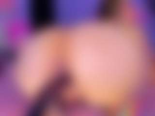 Live cam show with Shantall - Smoking on Camsoda
