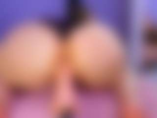 Live cam show with Shantall - Big Ass on Camsoda