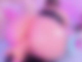 Live cam show with Shantall - Bedroom Curvy on Camsoda