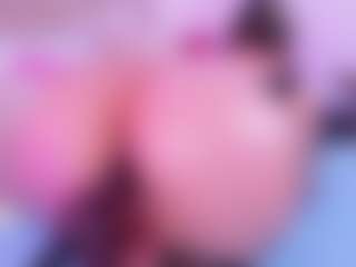 Live cam show with Shantall - Shaved Pussy Latina on xfollow cams