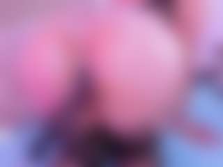 Live cam show with Shantall - Athletic Strip on SmokeAndPoke