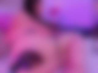 Live cam show with Shantall - Athletic on Camming Site