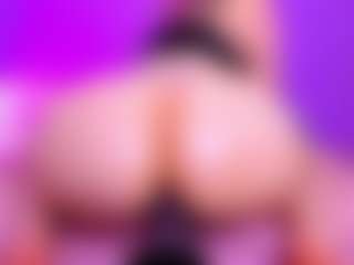 Live cam show with Shantall - Sexwebcam Athletic on dropp.cam