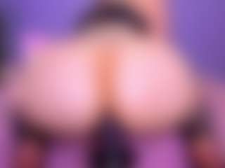 Shantalljones's Live Sex Cam Show
