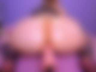 Live cam show with Shantalljones - Athletic Asshole on Camsoda