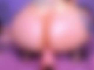 Shantalljones's Live Sex Cam Show