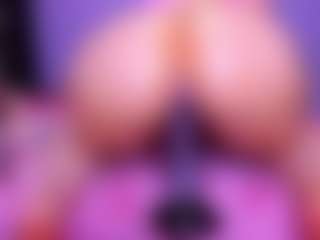 Shantalljones's Live Sex Cam Show