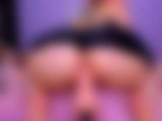 Shantalljones's Live Sex Cam Show