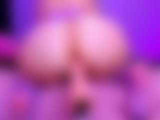 Shantalljones's Live Sex Cam Show