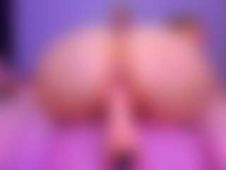 Shantalljones's Live Sex Cam Show