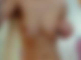 sassyt33n's Live Sex Cam Show