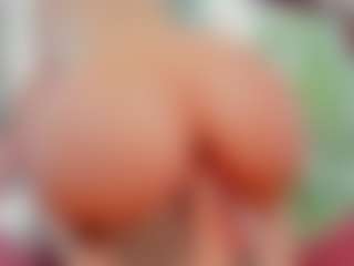 sassyt33n's Live Sex Cam Show