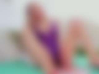 sassyt33n's Live Sex Cam Show