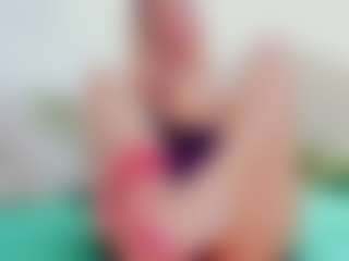 sassyt33n's Live Sex Cam Show